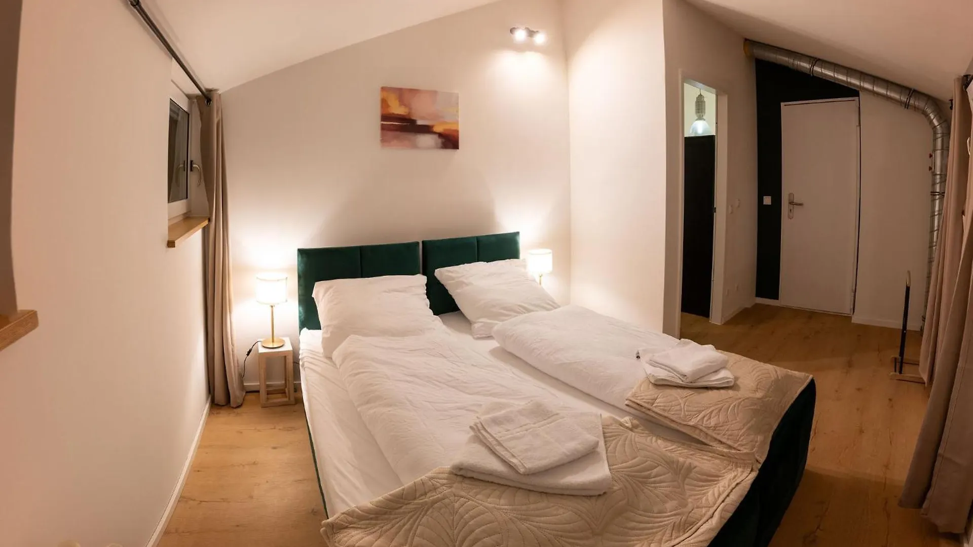 Munich Large Apartment 150 Qm In Top Centrally Located 1 To 15 Guests 0*,